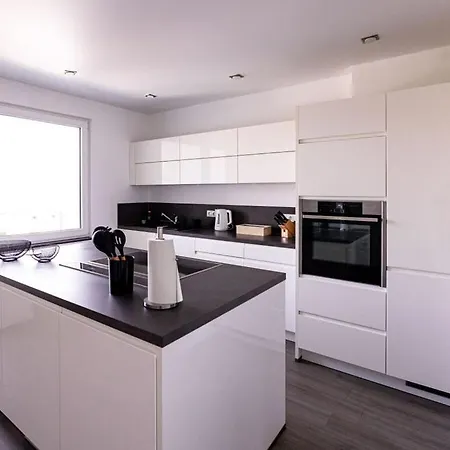 For 6 Modern Retreat Holiday home *