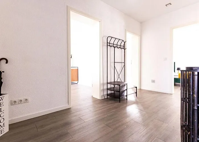 For 6 Modern Retreat